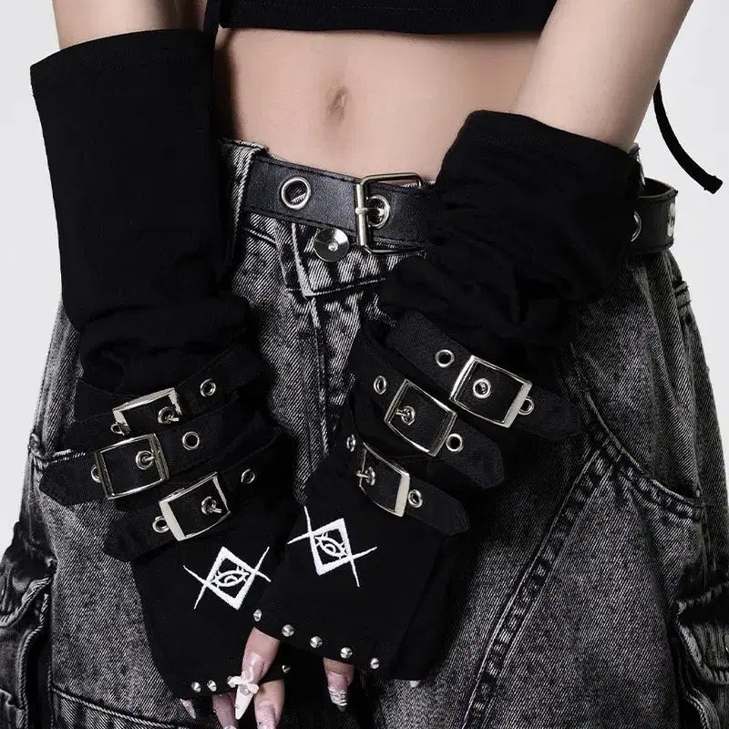 [BUNJANG] REFLEM Belt Embellished Arm Warmers / REFLEM 레플렘 벨트 장식 암 워머