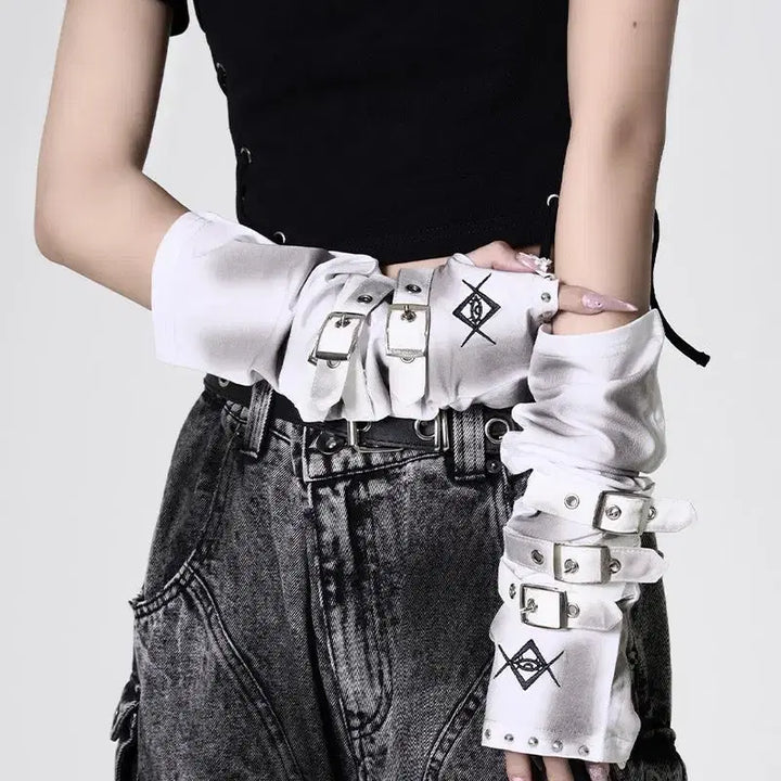 [BUNJANG] REFLEM Belt Embellished Arm Warmers / REFLEM 레플렘 벨트 장식 암 워머