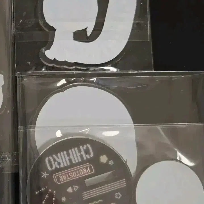 [BUNJANG] Unite Up! Chihro Isuzu Acrylic Charm Stand / 유나이트업 이스즈가와 치히로 아크릴 키링 스탠드