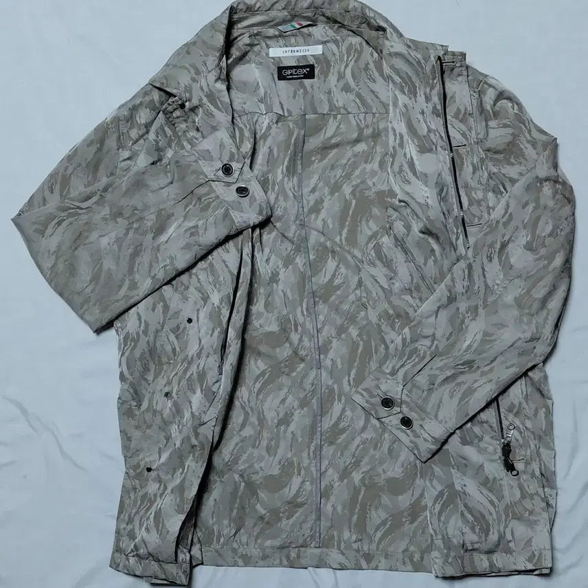 [BUNJANG] INTERMEZZO Safari Jacket / [Gipitex 이탈리아 원단] 인터메조 카모 사파리 재킷 (110)