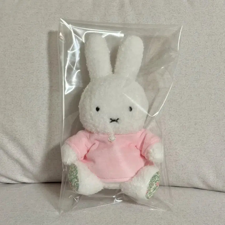 [BUNJANG] Miffy Flower Plush Doll / 일본미피 플라워미피 누이 인형