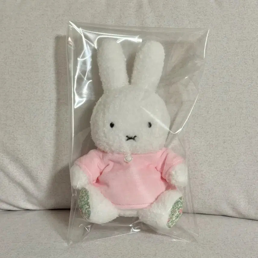 [BUNJANG] Miffy Flower Plush Doll / 일본미피 플라워미피 누이 인형