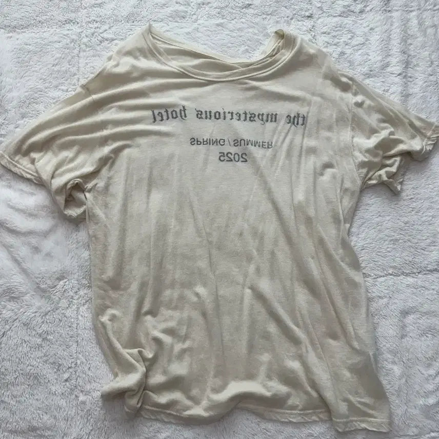 [BUNJANG] The Mysterious Hotel Sheer Box T-shirt / 더미스테리어스호텔 시스루 박스 티