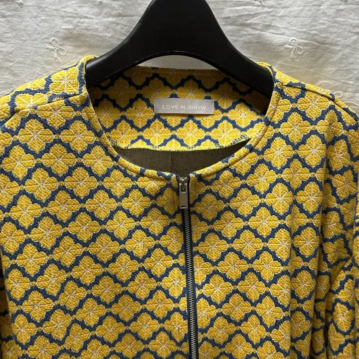 [SOLD OUT] 러브앤쇼 점퍼 옐로우 프리사이즈  팝니다