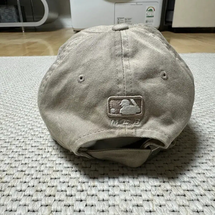 [SOLD OUT] MLB 뉴욕양키즈 볼캡 베이지 팝니다