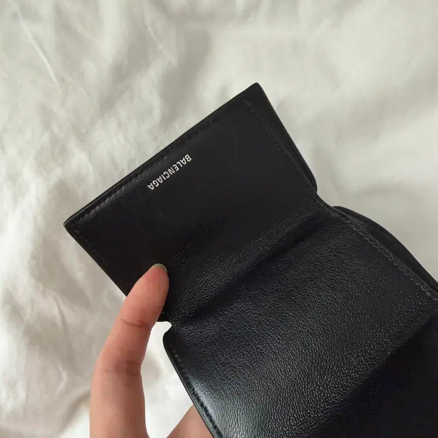 [SOLD OUT] 발렌시아가 카프스킨 캐쉬 미니 지갑