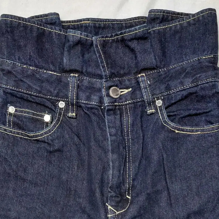 [BUNJANG] EMODA Fold Over High Waist Wide Denim Jeans (Size 1) / [EMODA] 에모다 하이웨이스트 폴드 오버 와이드 데님 (사이즈 1)