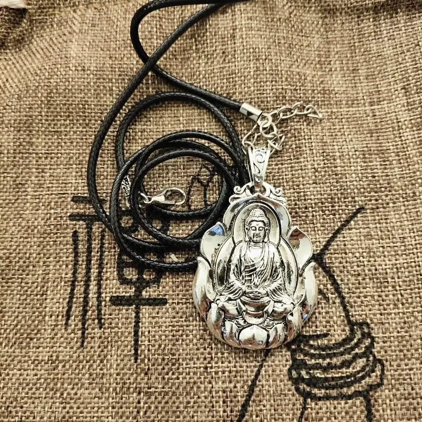 [BUNJANG] Buddha Pendant Necklace (Silver) / 대일유래 부처님  펜던트 목걸이