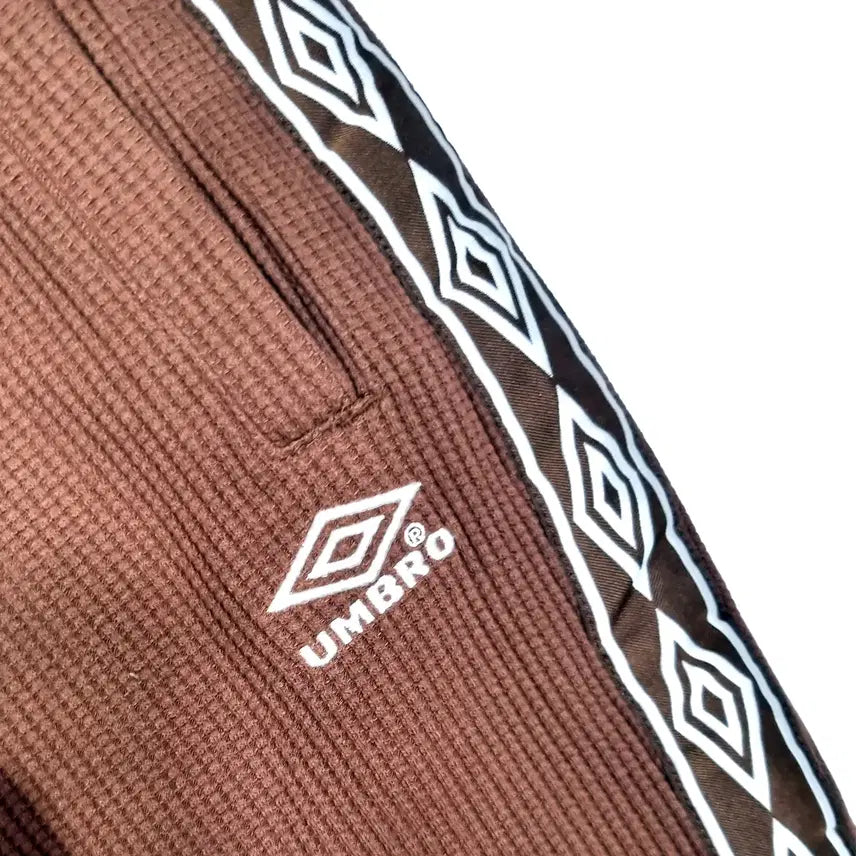 [BUNJANG] Umbro Waffle Wide Track Pants Tiramisu (Size 90) / 엄브로 | 와플 와이드 트랙팬츠 | 티라미수 | 90