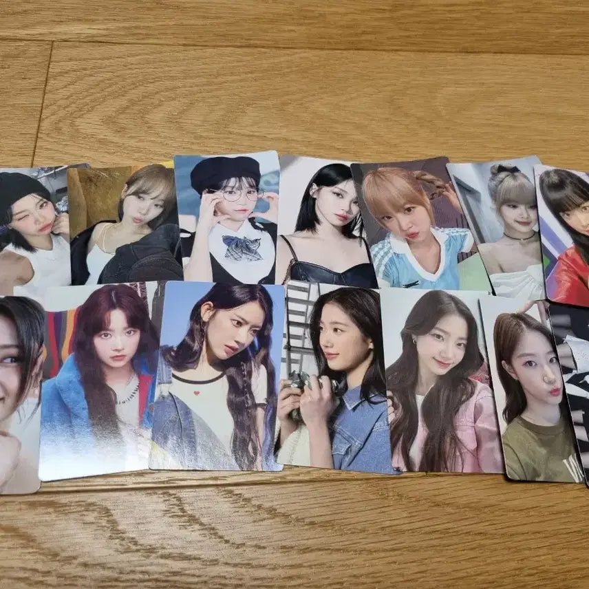 [BUNJANG] LE SSERAFIM Unofficial Goods Bundle Set / 르세라핌굿즈 비공굿포카 담케 키링 일괄 아이돌포카 포장계