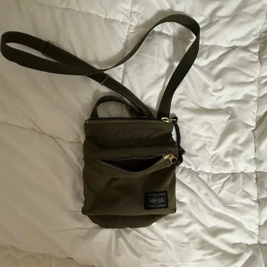 [BUNJANG] Porter Force Shoulder Pouch Sage Green / 포터 포스 숄더 파우치 세이지 그린