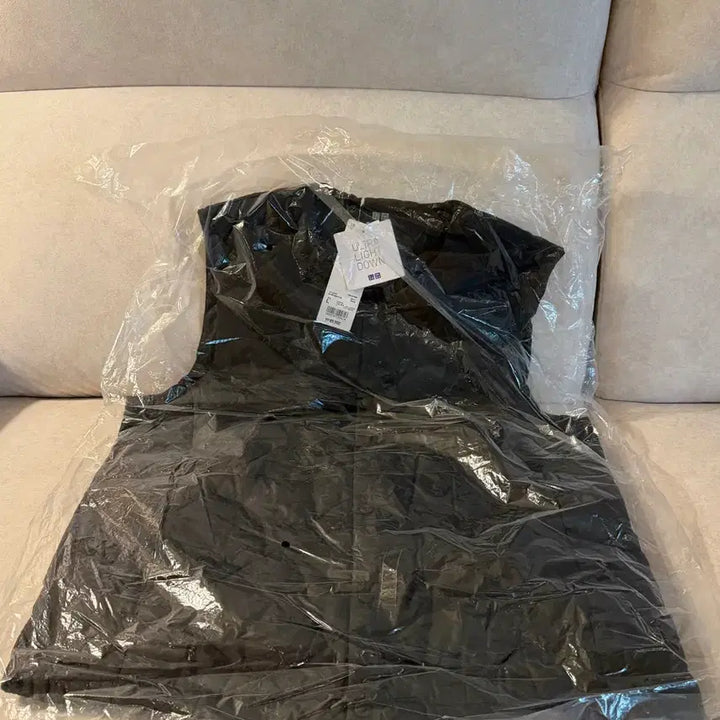 [BUNJANG] Uniqlo Ultra Light Down Vest Size L / (새상품) 유니클로 울트라 라이트 다운 베스트 L사이즈
