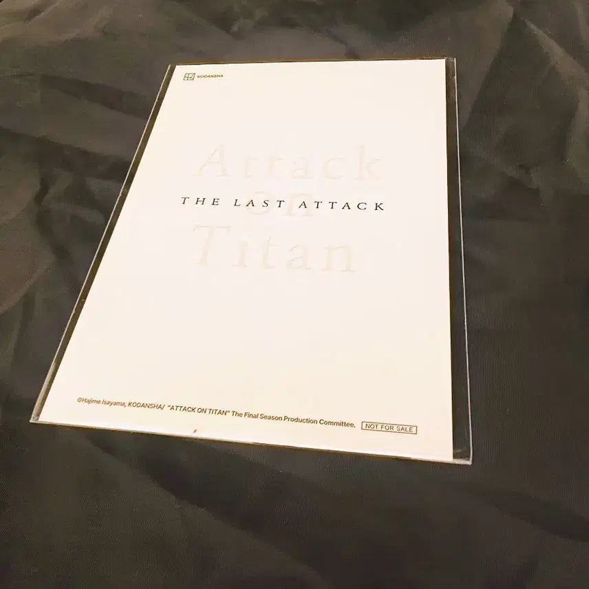 [BUNJANG] Attack on Titan Levi CGV Postcard / [진격의 거인] 리바이 비주얼 카드 엽서 CGV 특전