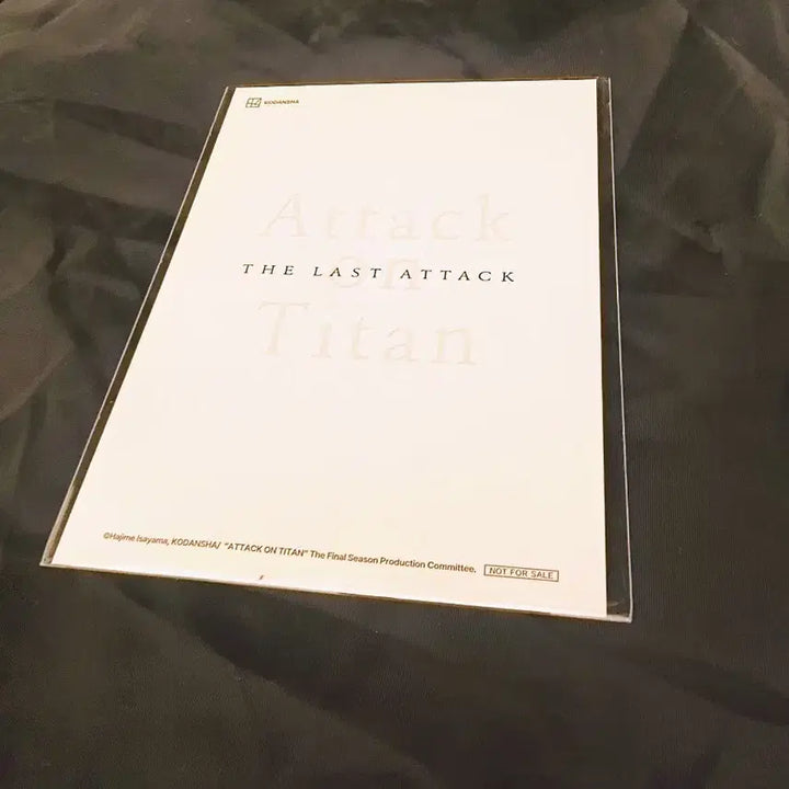 [BUNJANG] Attack on Titan Levi CGV Postcard / [진격의 거인] 리바이 비주얼 카드 엽서 CGV 특전