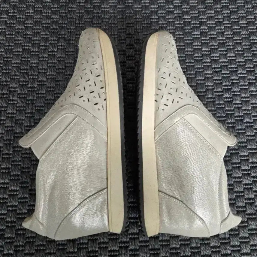 [BUNJANG] Elcanto Height Increasing Sneakers (Size 235) / 엘칸토 키높이 스니커즈 235