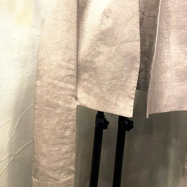 [SOLD OUT] 띠어리 린넨 비스코스 스판 노카라 자켓 55~날씬66