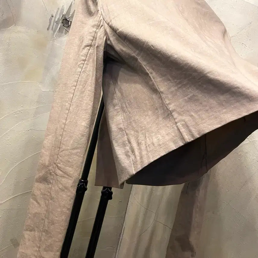 [SOLD OUT] 띠어리 린넨 비스코스 스판 노카라 자켓 55~날씬66