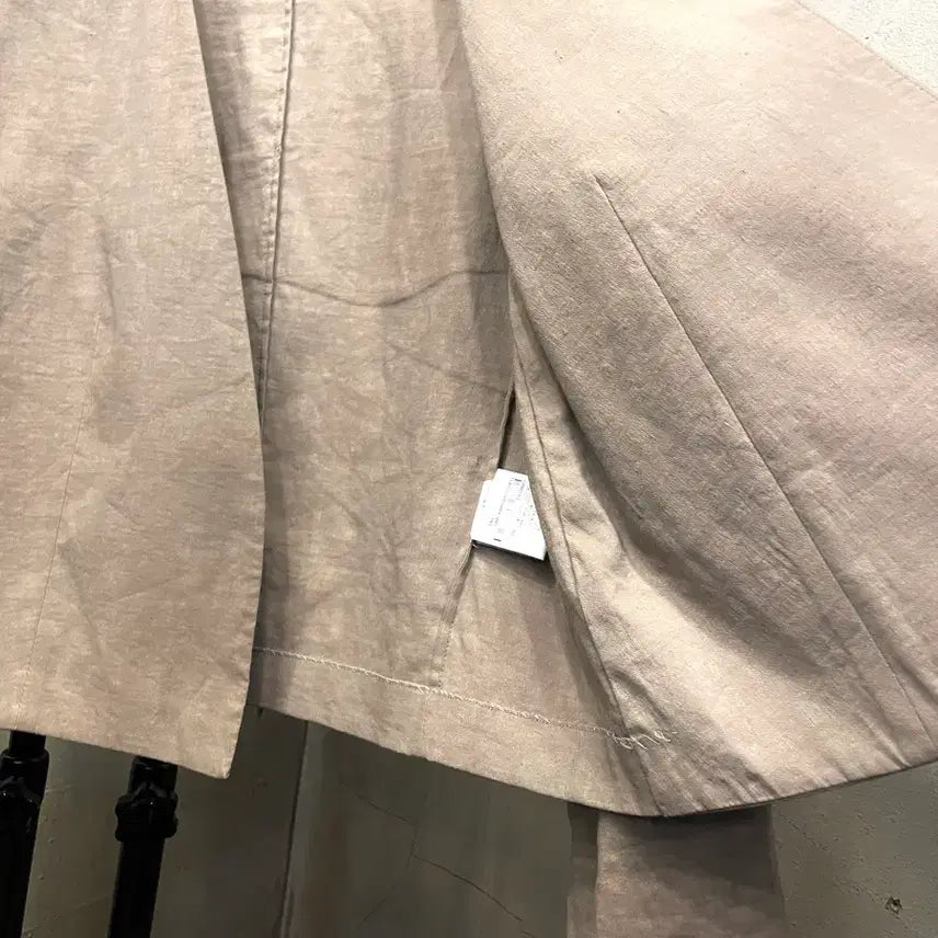 [SOLD OUT] 띠어리 린넨 비스코스 스판 노카라 자켓 55~날씬66