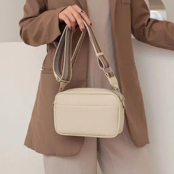 [BUNJANG] Basic Crossbody Bag / (새상품) 스트랩 베이직 크로스백