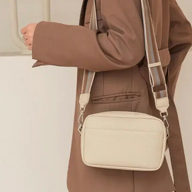 [BUNJANG] Basic Crossbody Bag / (새상품) 스트랩 베이직 크로스백
