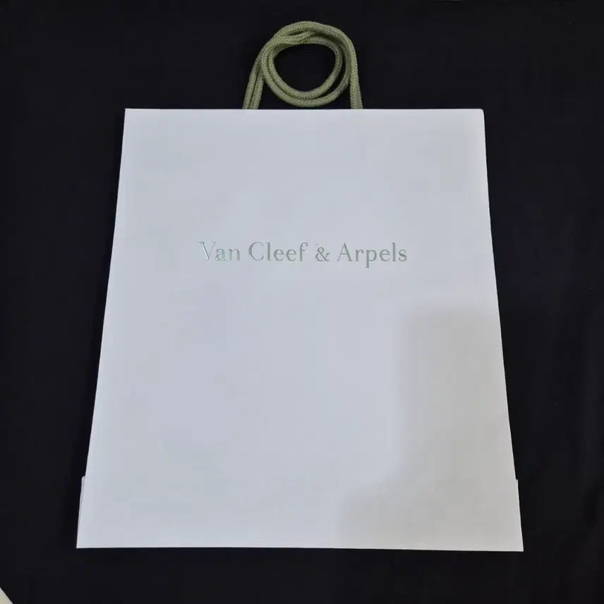 [BUNJANG] Van Cleef &amp; Arpels Shopping Bag &amp; Necklace Case / [정품]반클리프 아펠 쇼핑백,반클리프 아펠 목걸이,반클리프 케이스