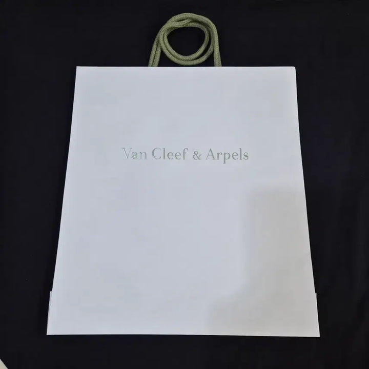 [BUNJANG] Van Cleef &amp; Arpels Shopping Bag &amp; Necklace Case / [정품]반클리프 아펠 쇼핑백,반클리프 아펠 목걸이,반클리프 케이스