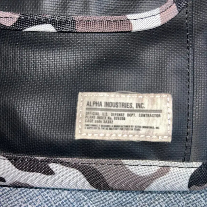 [BUNJANG] Alpha Industries Crossbody Bag / 알파인더스트리 크로스백
