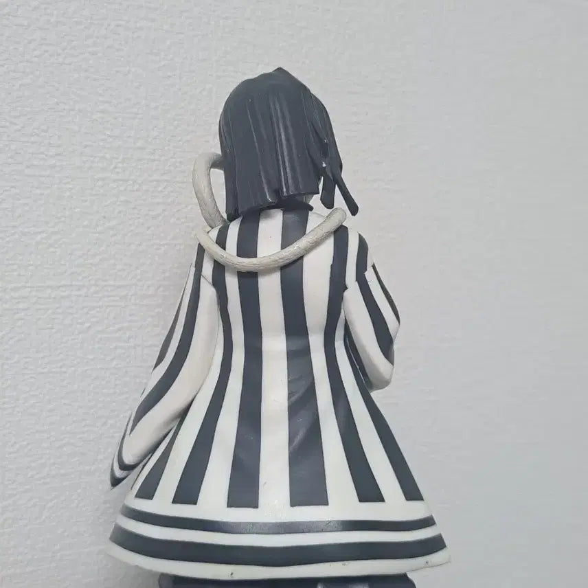 [SOLD OUT] 귀멸의 칼날 이구로 오바나이 피규어