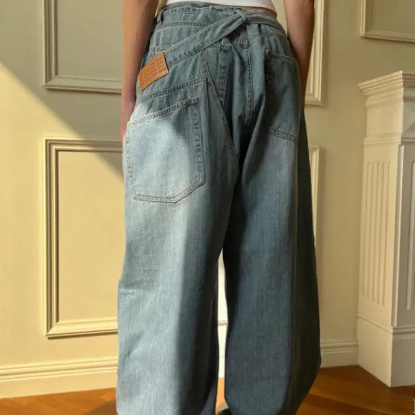 [BUNJANG] The Mysterious Hotel Cross Layered Denim Jeans / 더미스테리어스호텔 크로스 레이어드 데님 1사이즈