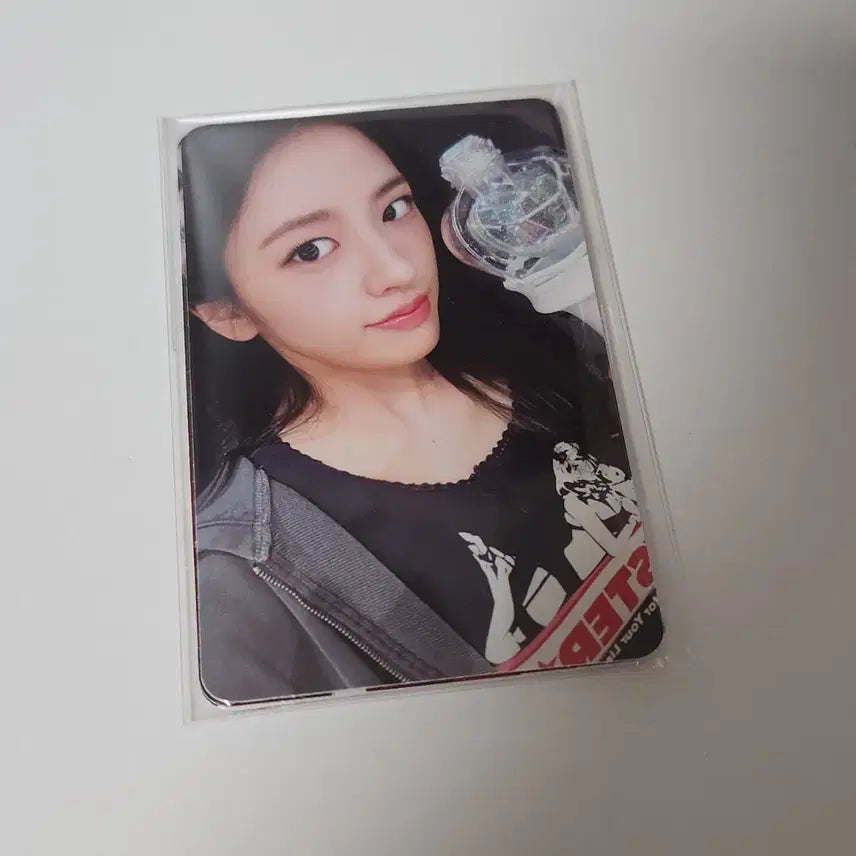 [BUNJANG] IVE Official Lightstick Photocard + Wonyoung Photocard Bundle Set / [일괄] 아이브 응원봉 포카 revive 포카 아이브포카 장원영포카