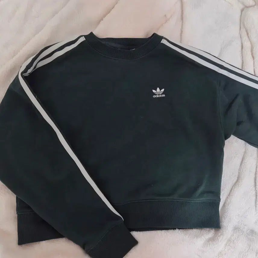 [BUNJANG] Adidas Three-Stripe Crop Sweatshirt XS / 아디다스 삼선 크롭 맨투맨 xs