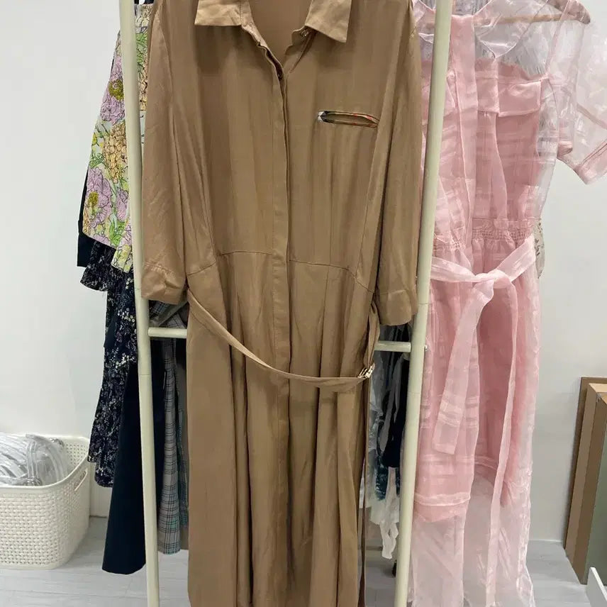 [BUNJANG] Linen Beige Dress / 린넨카라베이지 원피스 66-77