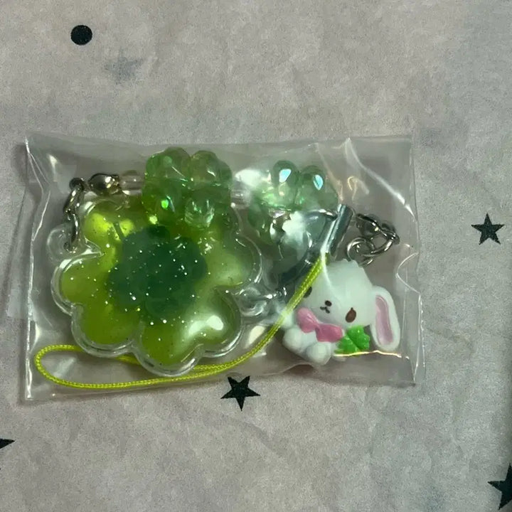 [BUNJANG] Sanrio Clover Strap Keyring Shirousa / 산리오 헤이세이 클로버 스트랩 키링 시로우사