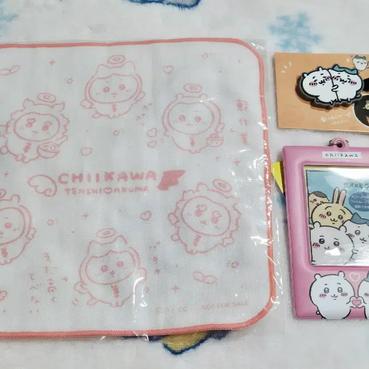 [BUNJANG] Chiikawa Official Merchandise Bundle Set (Keyring, Towel, Photocard Holder, Hairpin) / 치이카와 현지 정품 굿즈 키링 타올 포카홀더 머리핀 일괄 양도