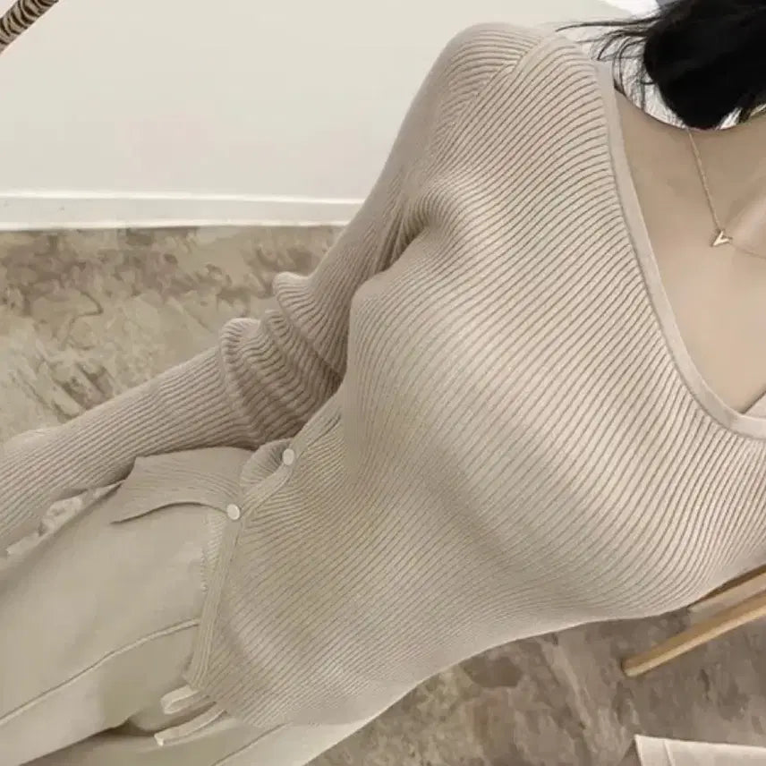 [BUNJANG] Asymmetrical Ribbed Knit T-Shirt / 사선 언발 골지 니트 티