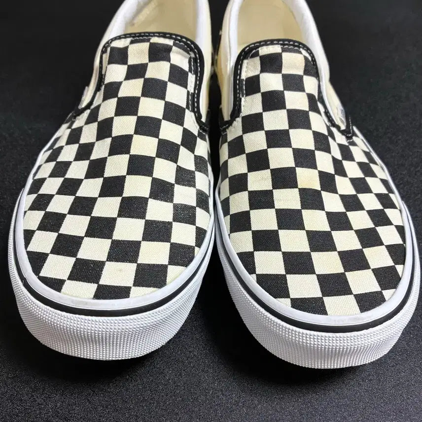 [BUNJANG] Vans Core Classic Slip-On Checkerboard Sneakers / 반스 코어클래식 슬립온 체커보드 270