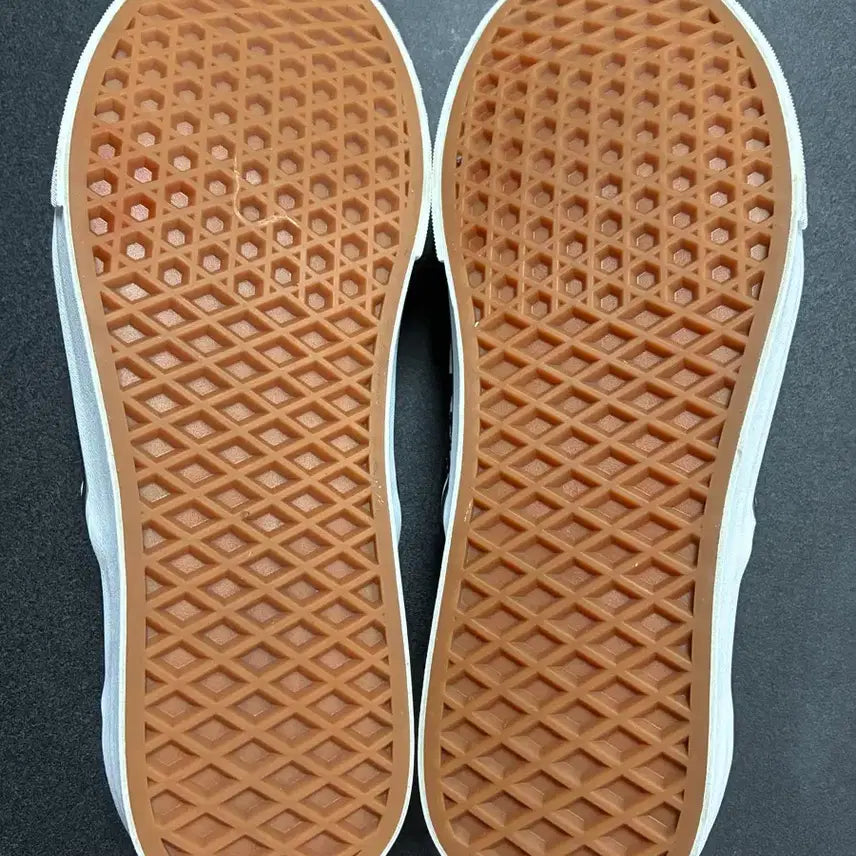 [BUNJANG] Vans Core Classic Slip-On Checkerboard Sneakers / 반스 코어클래식 슬립온 체커보드 270