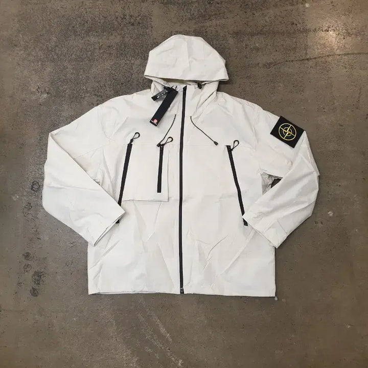 [BUNJANG] Stone Island Windbreaker White XL New / 스톤아일랜드 바람막이 XL 아이보리 새상품