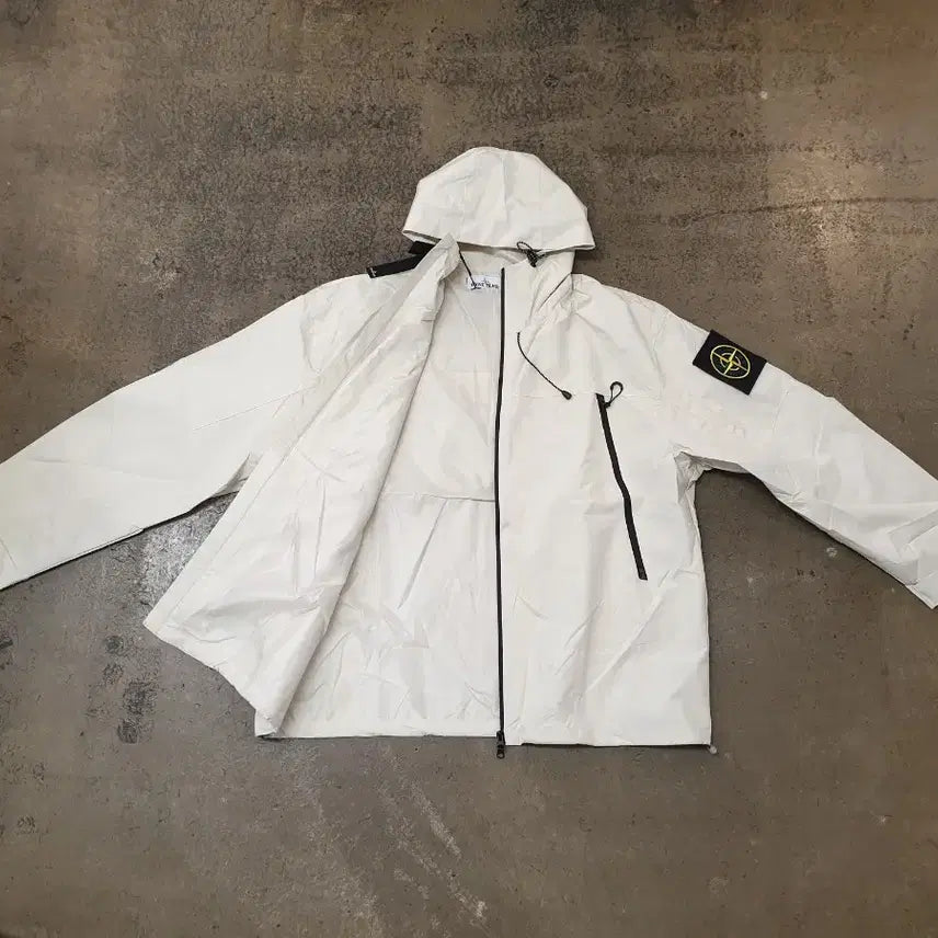 [BUNJANG] Stone Island Windbreaker White XL New / 스톤아일랜드 바람막이 XL 아이보리 새상품