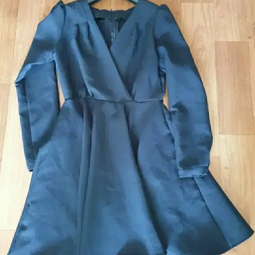 [BUNJANG] Navy Flare Dress / (오늘특가) 네이비 플레어 원피스