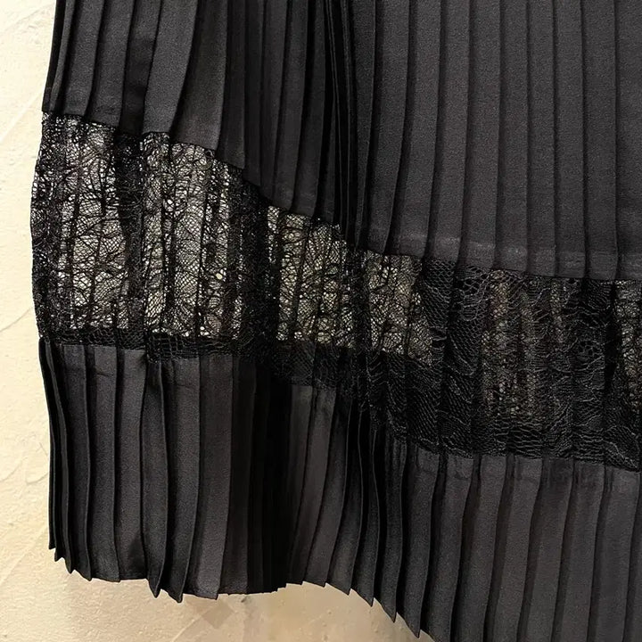 [BUNJANG] Donna Karan Pleated Lace Skirt / 도나카란 플리츠 레이스 스커트 55~66