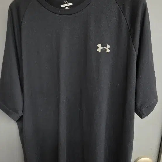 [BUNJANG] Under Armour Black Short Sleeve T-Shirt XXL / 언더아머 반팔 티셔츠 블랙 XXL