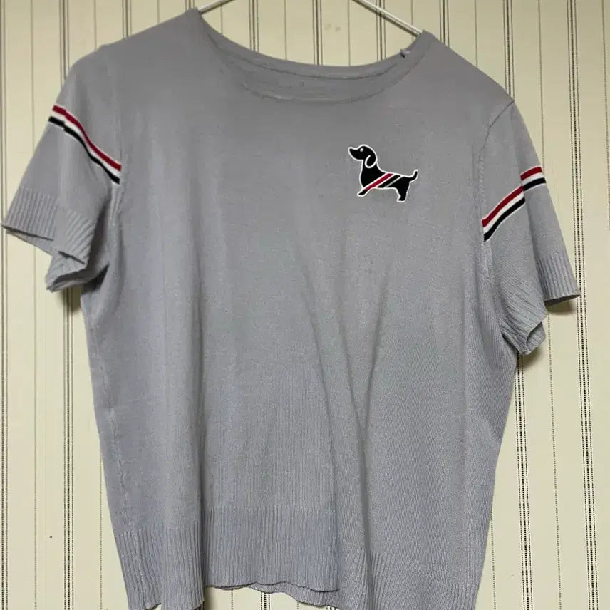 [SOLD OUT] 회색 반팔 티셔츠