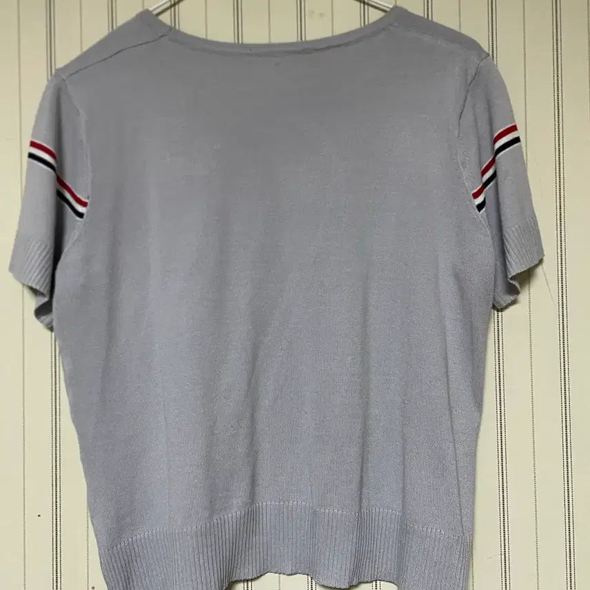 [SOLD OUT] 회색 반팔 티셔츠