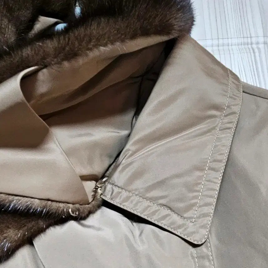 [BUNJANG] Tahari Long Padded Jumper (Camel, Detachable Fur) / Tahari 롱패딩점퍼 (카멜색상/퍼 탈부착)