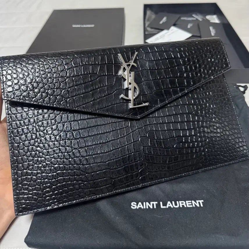 [BUNJANG] Saint Laurent Crocodile Uptown Clutch / [원가110만원/상태최상] 생로랑 크로커다일 업타운 클러치