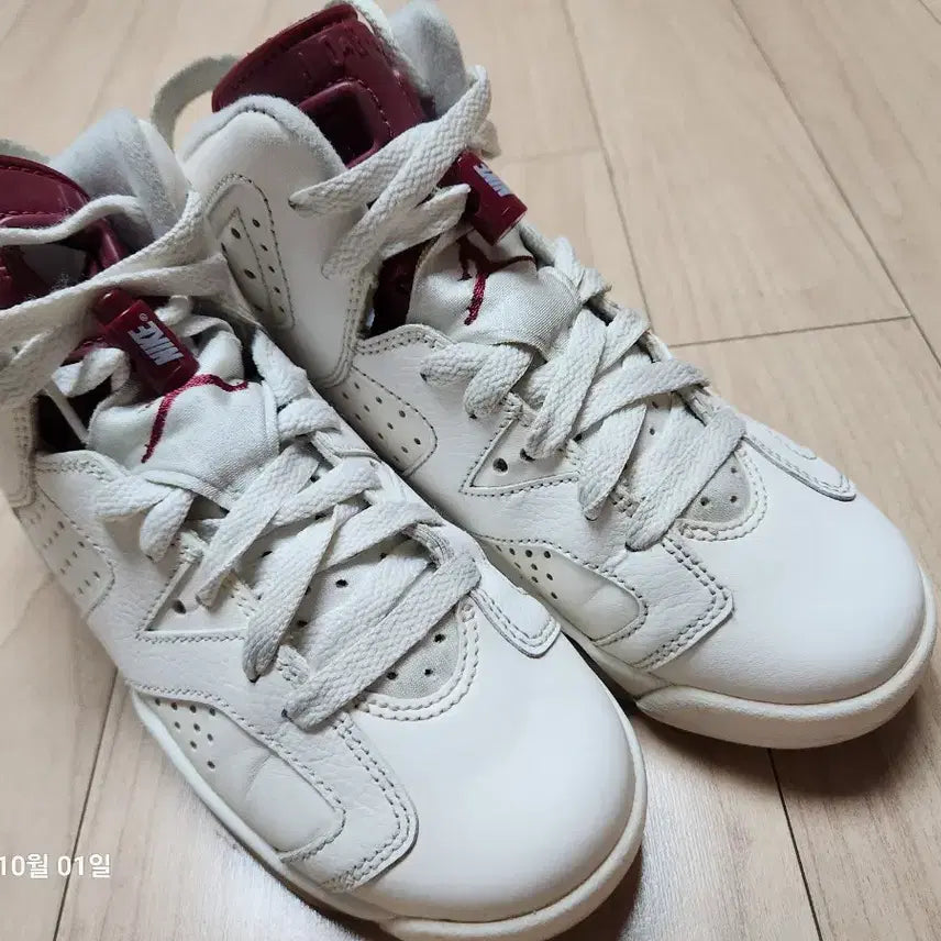 [BUNJANG] Nike Air Jordan 6 Maroon (225mm) Sneakers / 조던6 마룬 225사이즈 판매해요