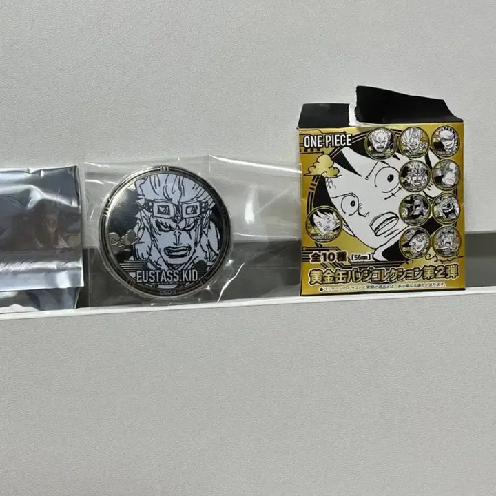 [BUNJANG] One Piece Eustass Kid Golden Can Badge / 원피스 (유스타스 키드) 골든 황금 캔뱃지 원화 굿즈