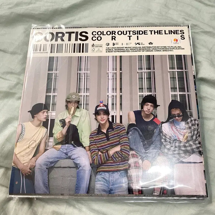 [BUNJANG] Cortis COLOR OUTSIDE THE LINES Vinyl LP / [미개봉] 코르티스 COLOR OUTSIDE THE LINES LP