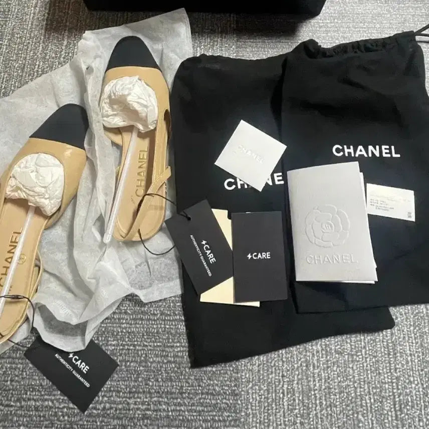 [BUNJANG] Chanel Slingback Beige and Black / 샤넬 슬링백